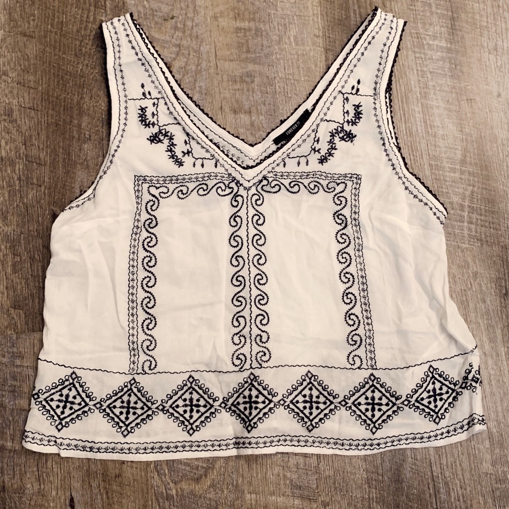 Forever 21 Sleeveless T Shirt